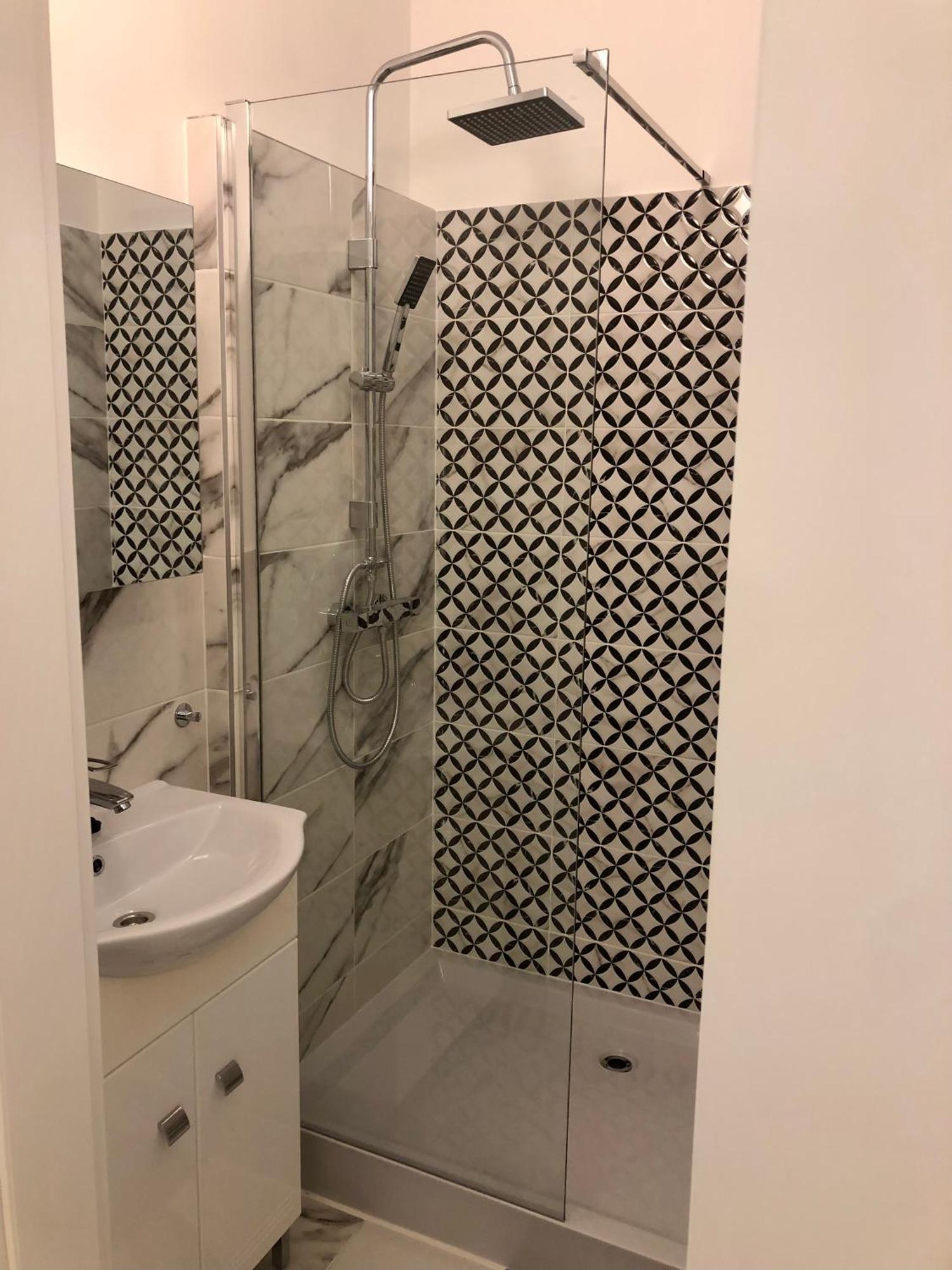 Apartment With 2 Bedrooms Near Gellert Thermal Bath Budapest Bagian luar foto